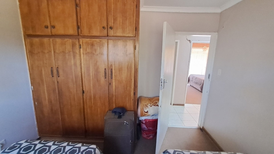 4 Bedroom Property for Sale in Pellissier Free State